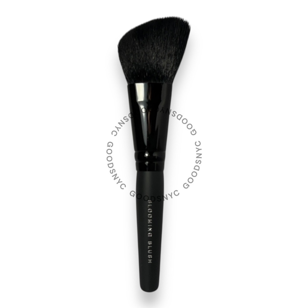 BARE MINERALS ~ MINI BLOOMING BLUSH BRUSH ~ COMES IN BAG